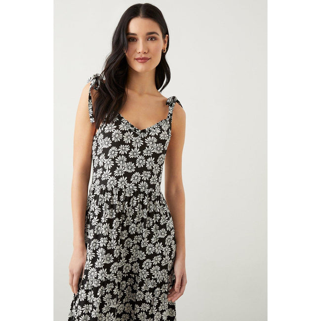 Warehouse daisy best sale tiered maxi dress