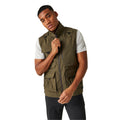 Dark Khaki - Lifestyle - Regatta Mens Travel Light Packaway Gilet