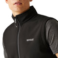 Black - Lifestyle - Regatta Mens Bradwell III Gilet