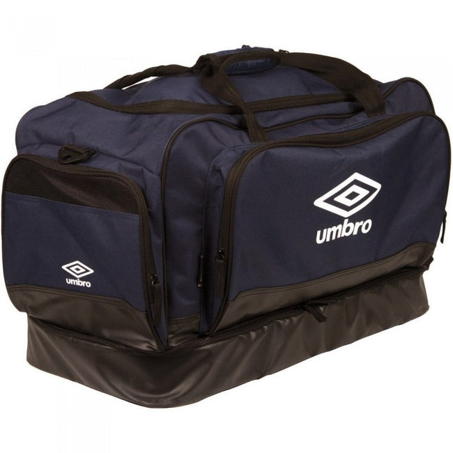 Umbro Logo Hardbase Duffle Bag M / Dark Navy-White | Discounts on great ...